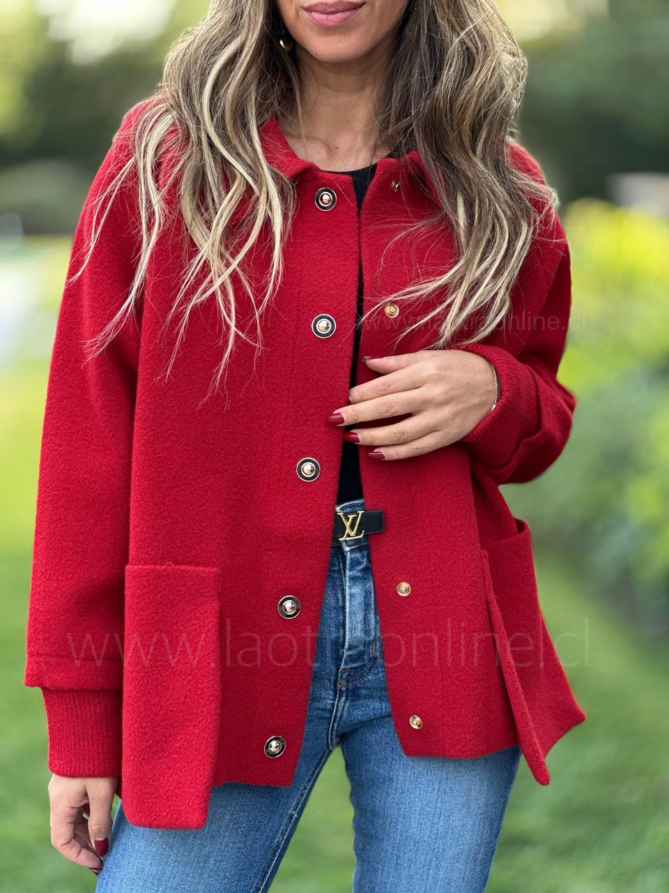 Abrigo El Carmen rojo