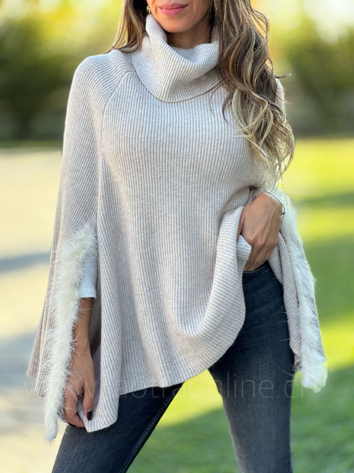 Poncho Alfonsina crema