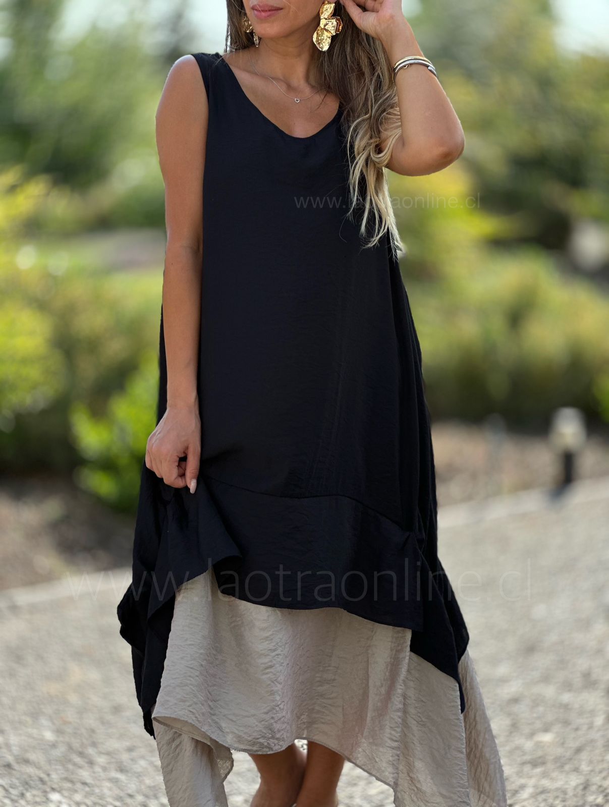 Vestido Capas negro