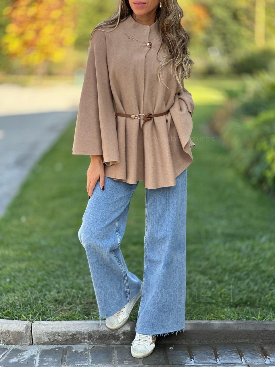 Capa/Sweater Copacabana camel