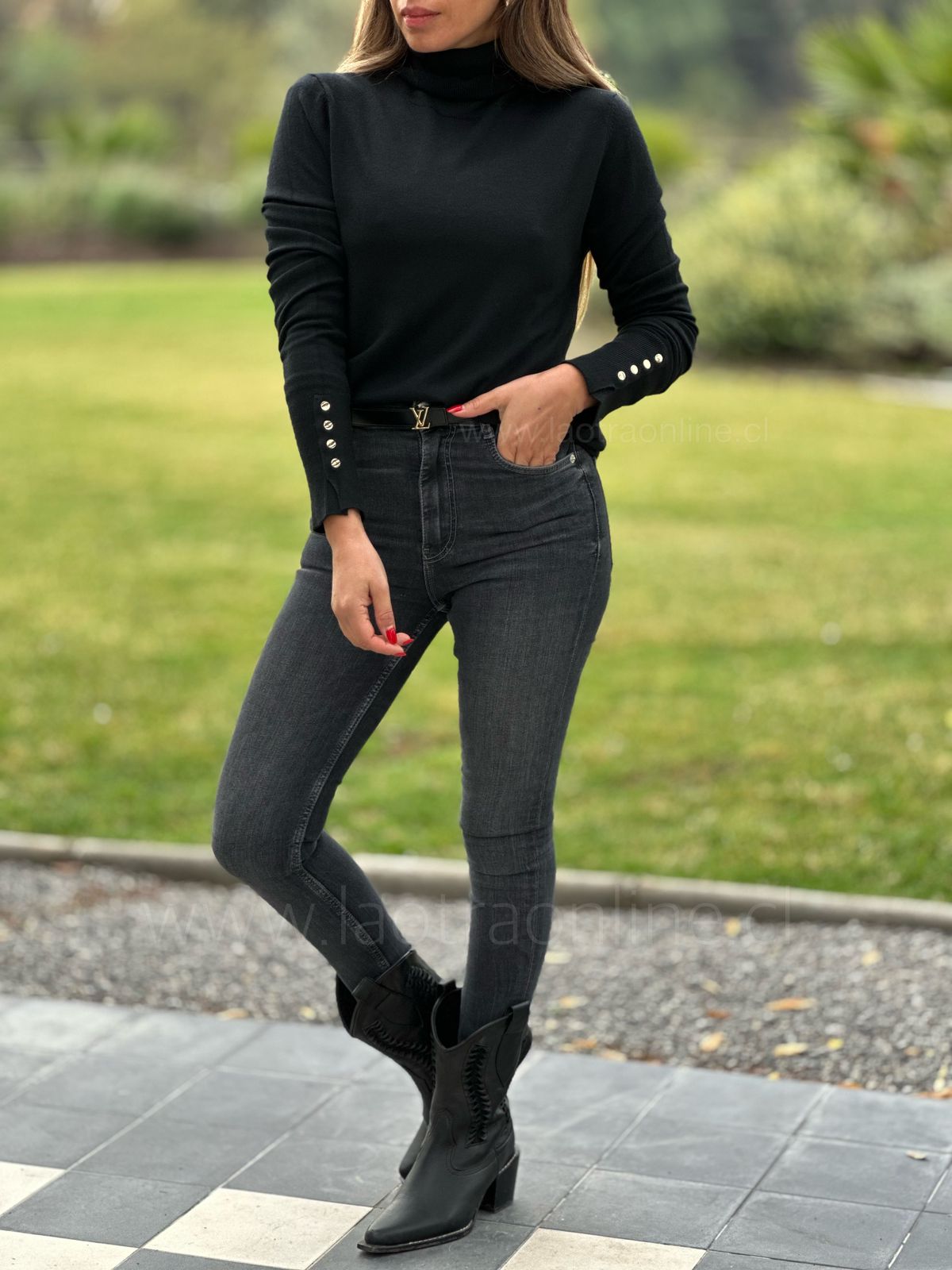 Sweater Flor negro