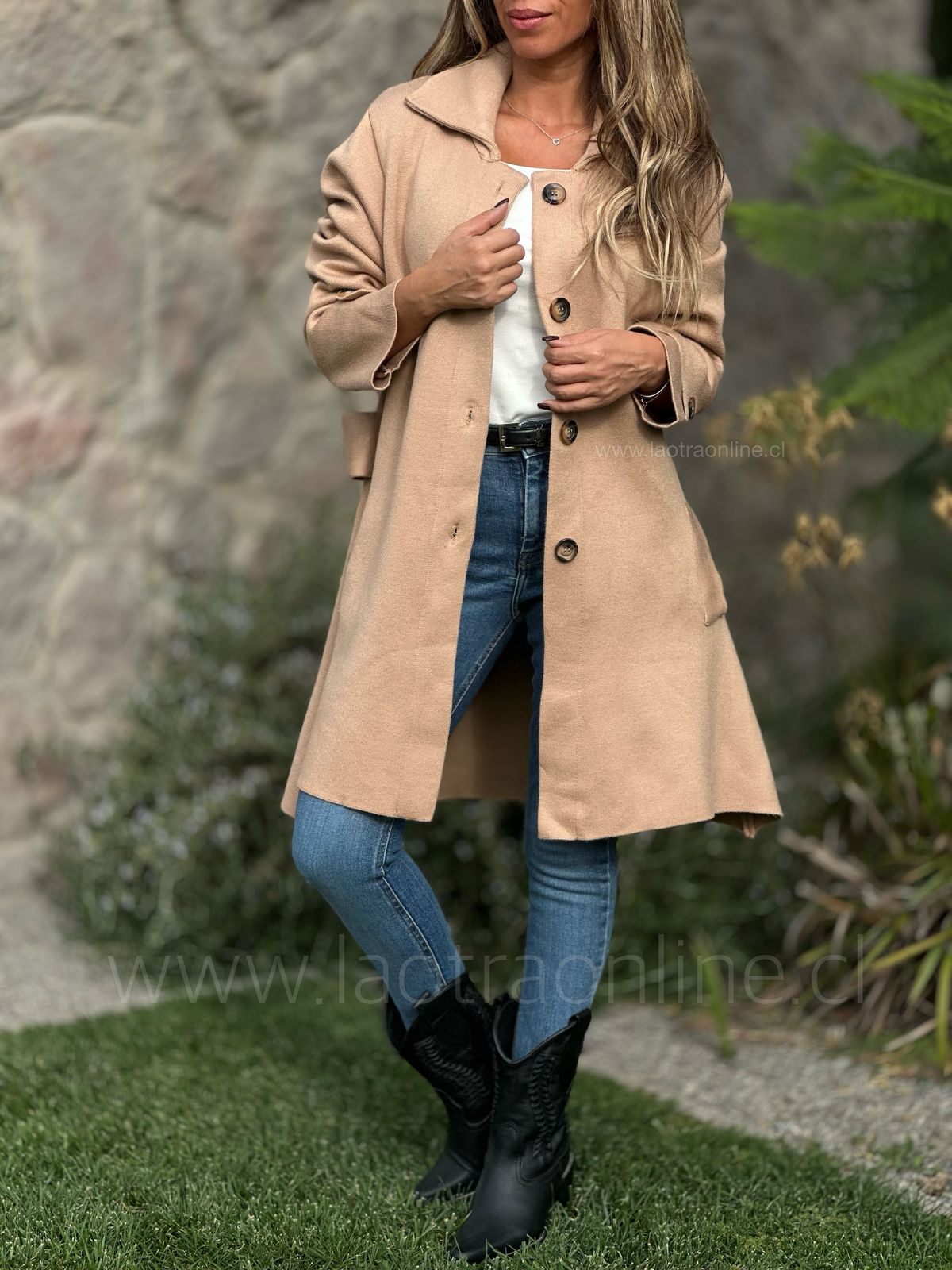 Abrigo Macedonia beige