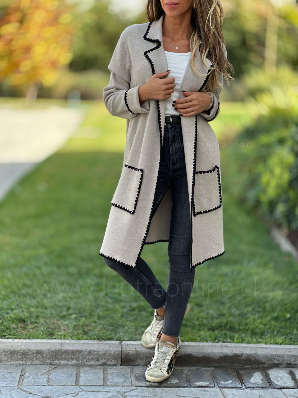 Abrigo Melania camel