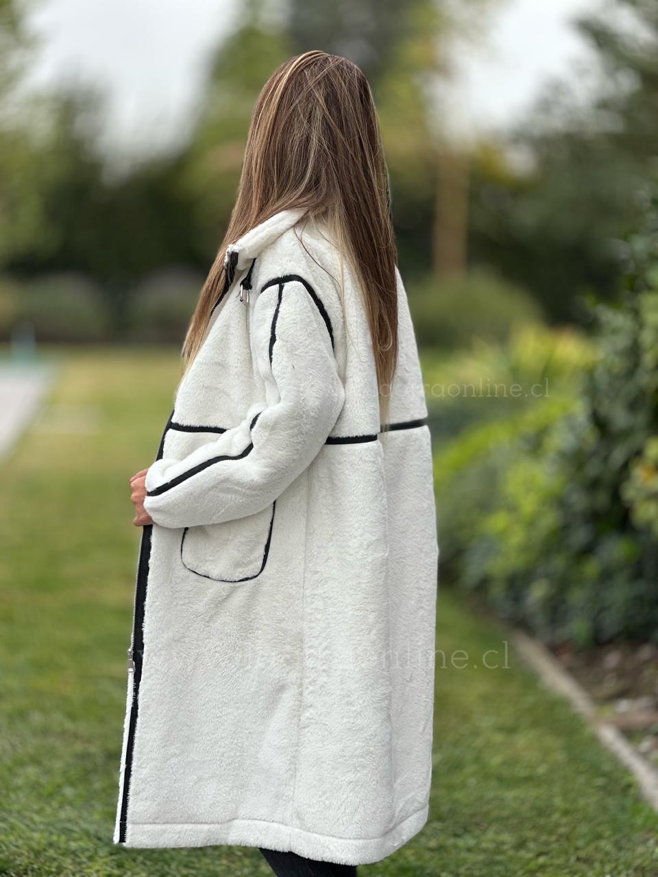 Abrigo California crema